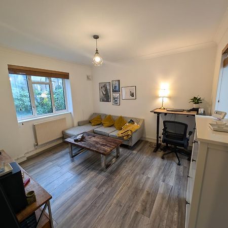 Stylish And Well Equipped Flat In Stockwell Apartamento Londres Exterior foto