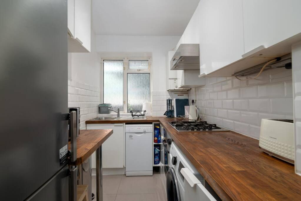 Stylish And Well Equipped Flat In Stockwell Apartamento Londres Exterior foto