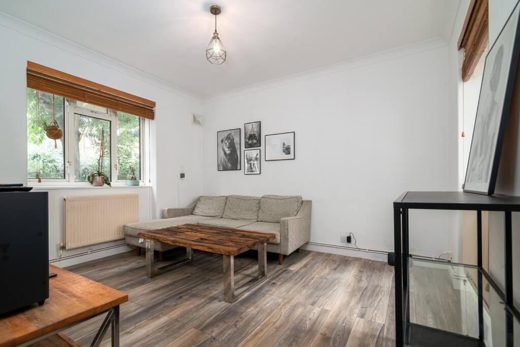 Stylish And Well Equipped Flat In Stockwell Apartamento Londres Exterior foto