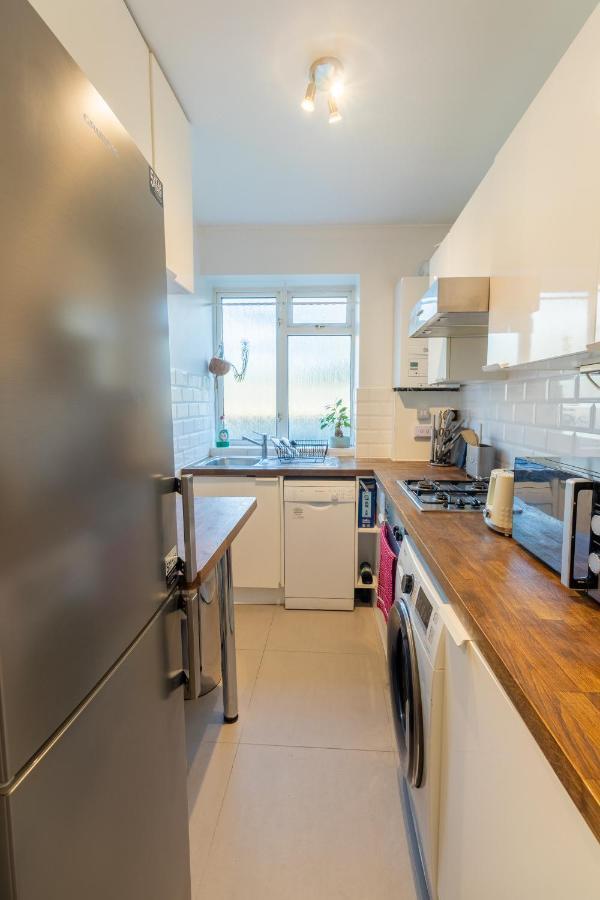 Stylish And Well Equipped Flat In Stockwell Apartamento Londres Exterior foto