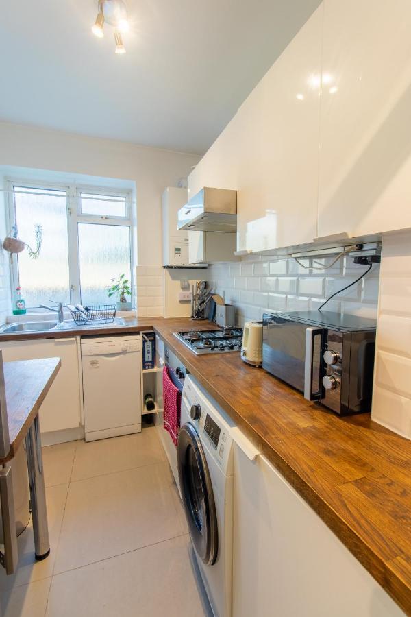 Stylish And Well Equipped Flat In Stockwell Apartamento Londres Exterior foto