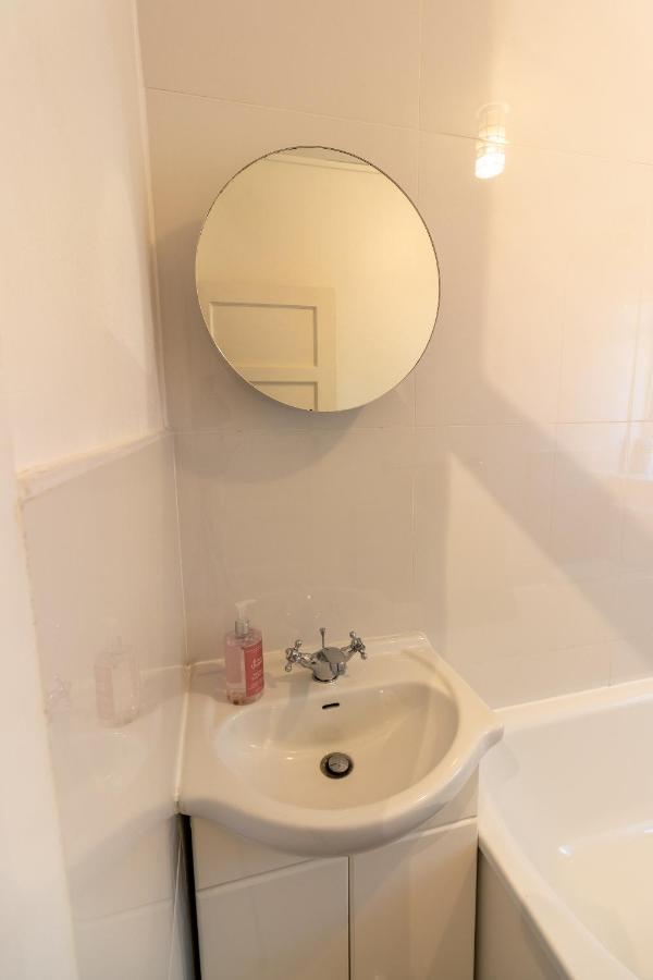 Stylish And Well Equipped Flat In Stockwell Apartamento Londres Exterior foto